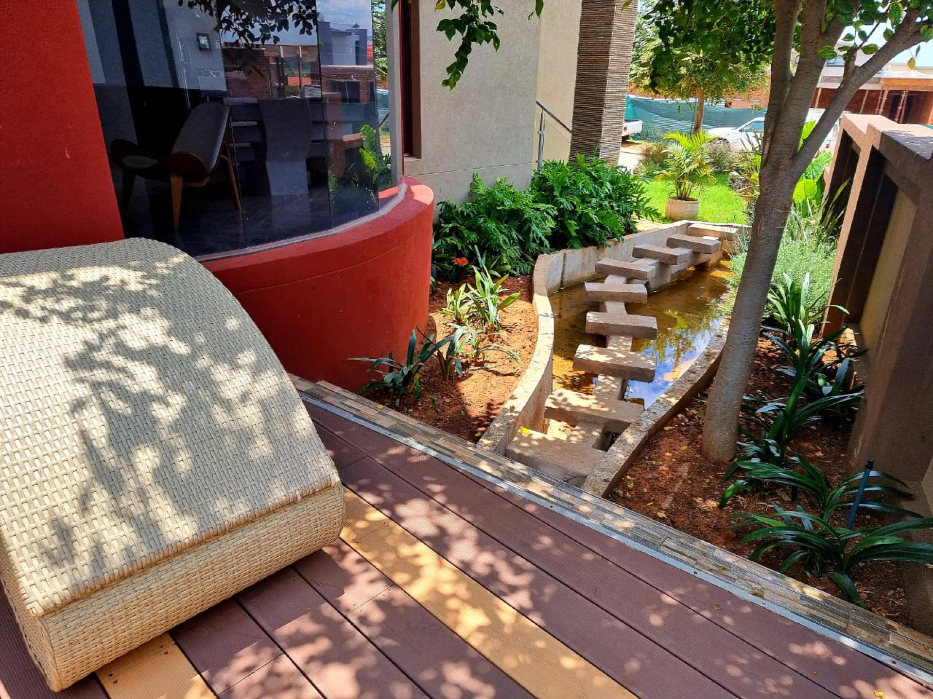  of property in Bendor