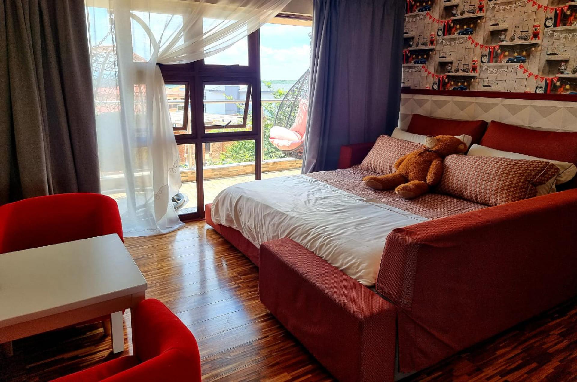  of property in Bendor