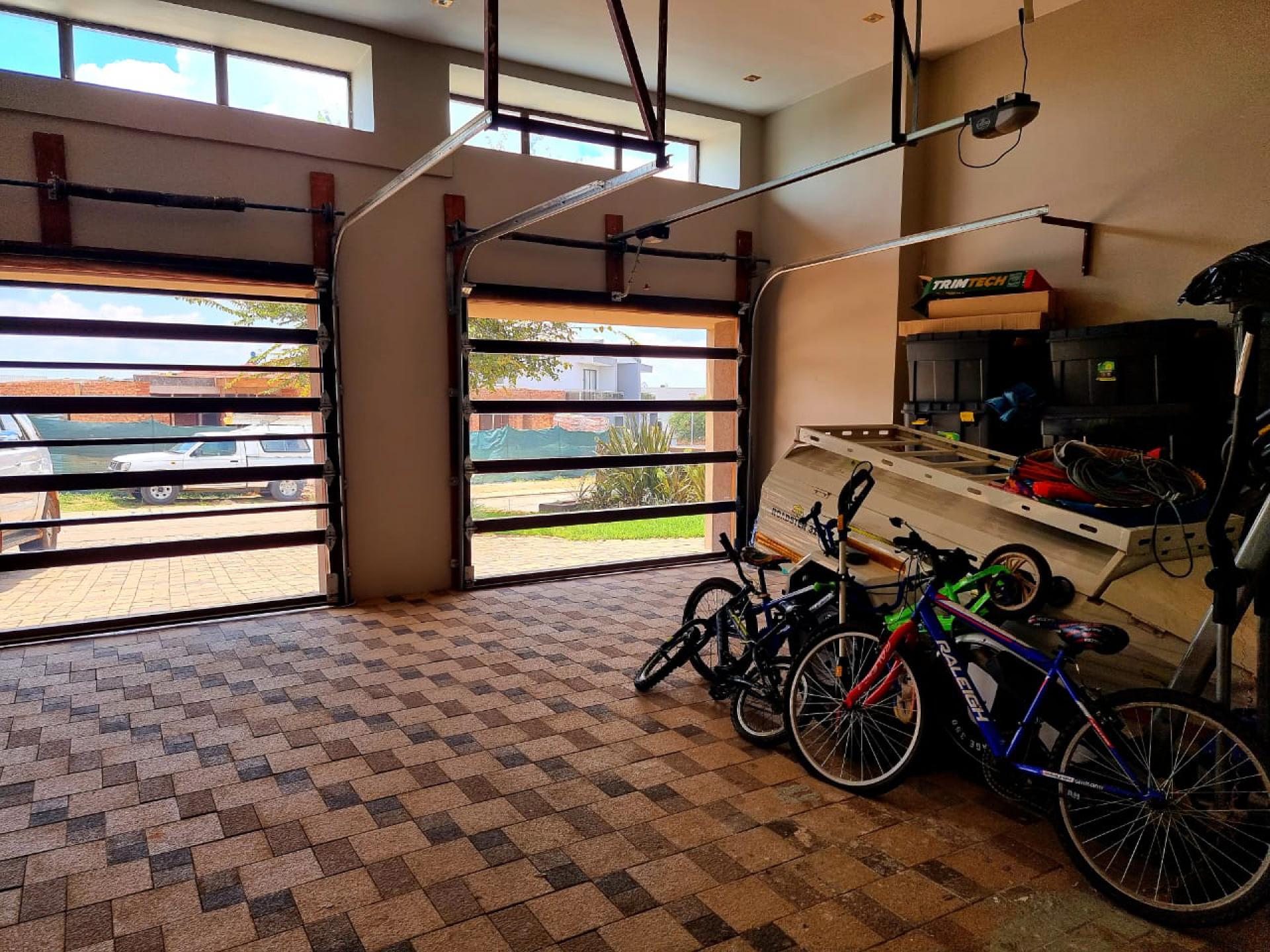  of property in Bendor