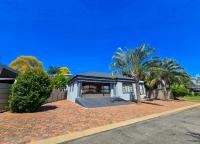 3 Bedroom 2 Bathroom House for Sale for sale in Bendor
