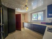  of property in Bendor