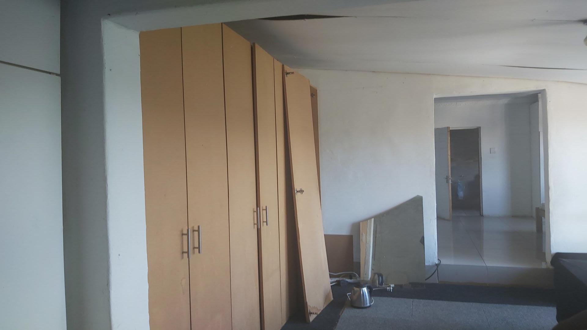 Bed Room 1 of property in Chatsworth - KZN