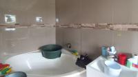 Bathroom 1 - 7 square meters of property in Crossmoor