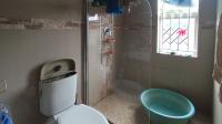 Bathroom 1 - 7 square meters of property in Crossmoor