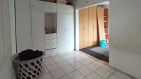 Spaces - 31 square meters of property in Crossmoor