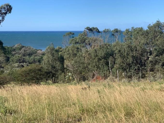 Land for Sale For Sale in Cintsa River Golfing Estate - MR675608
