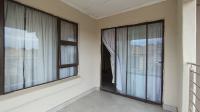 Balcony - 9 square meters of property in Olievenhoutbos