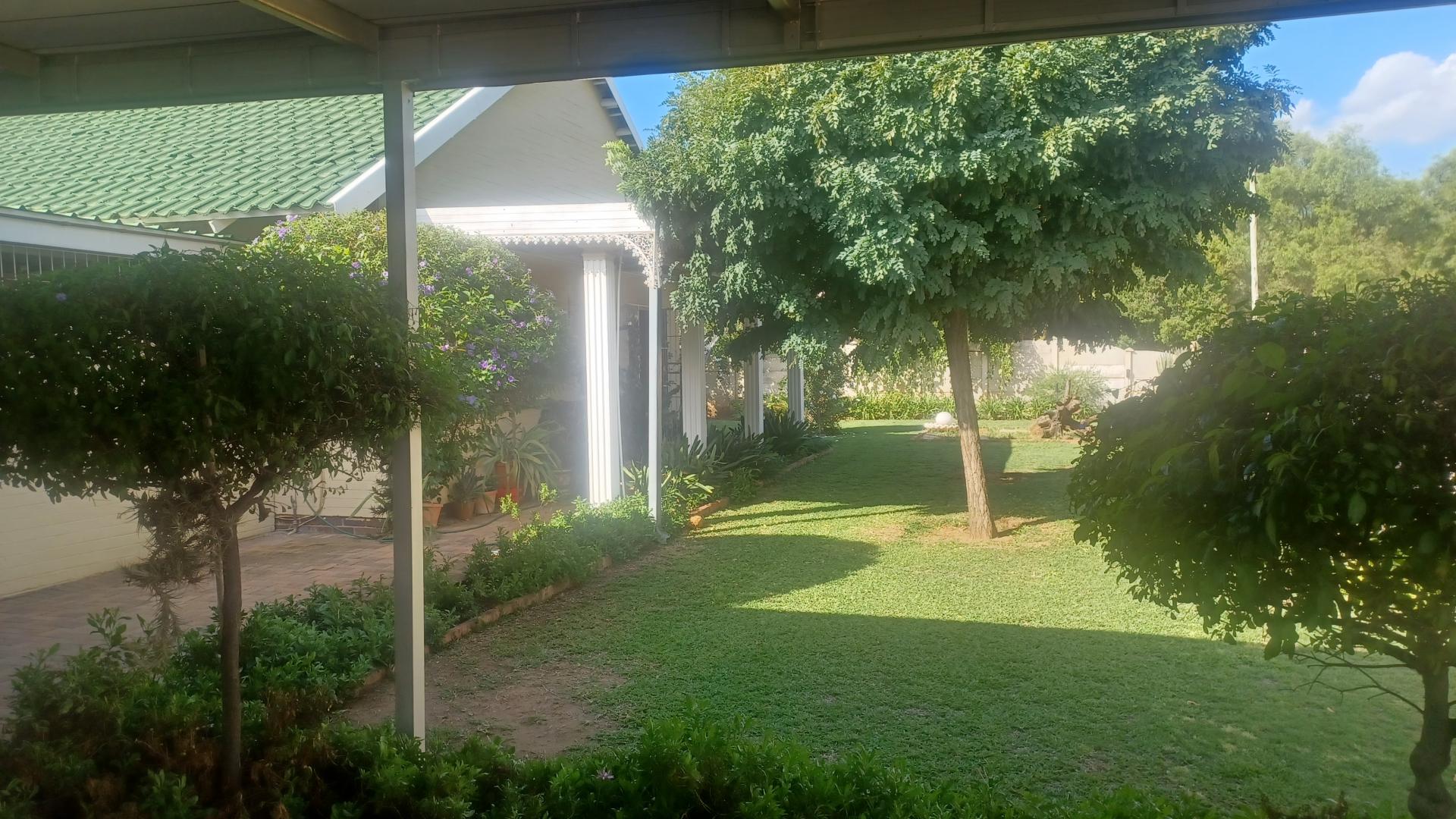  of property in Dagbreek