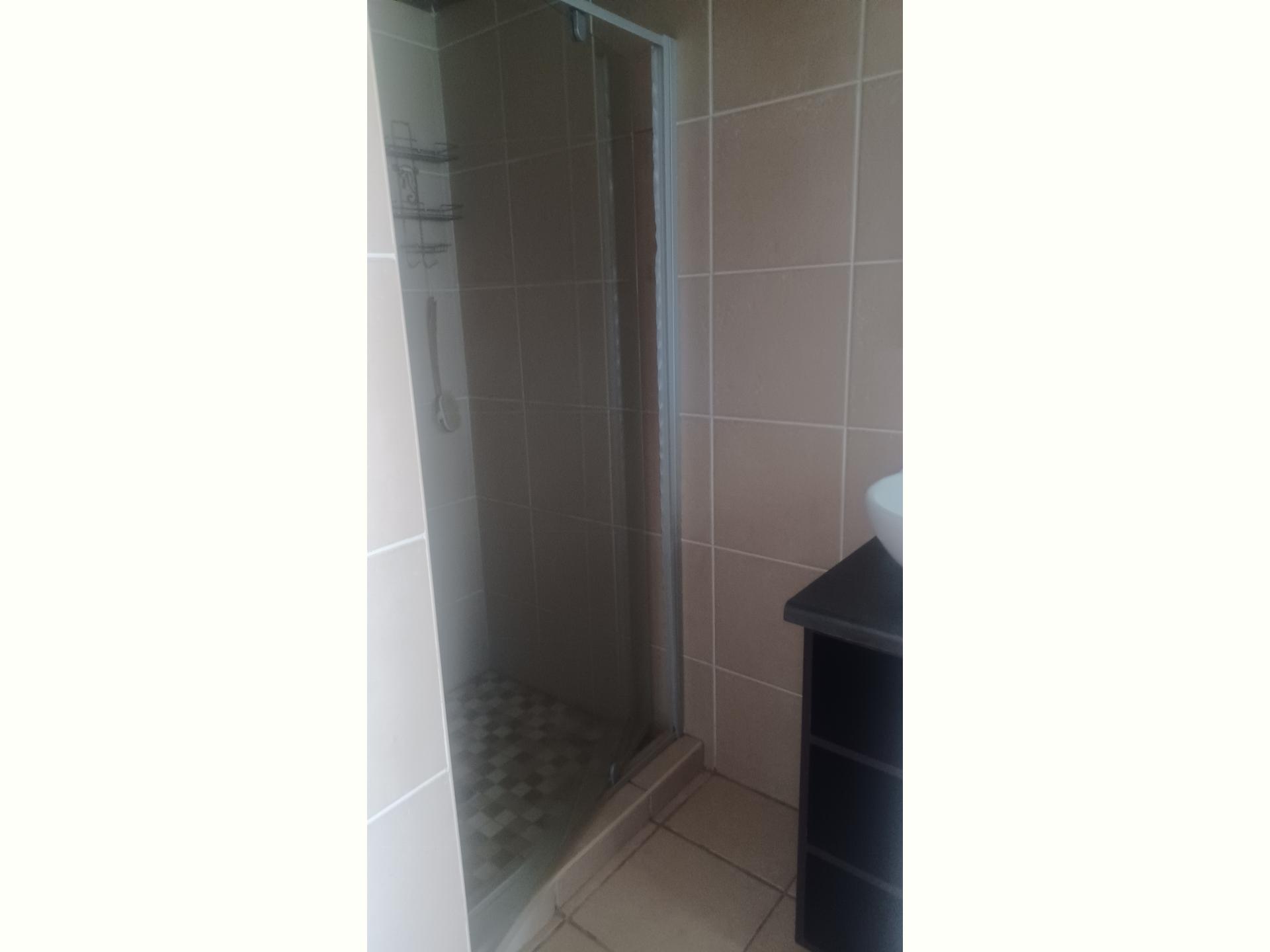  of property in Dagbreek