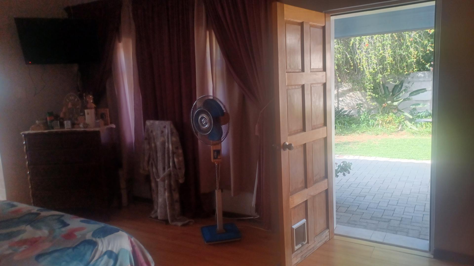  of property in Dagbreek