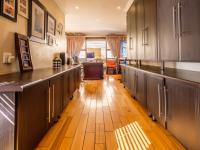  of property in Glenvista