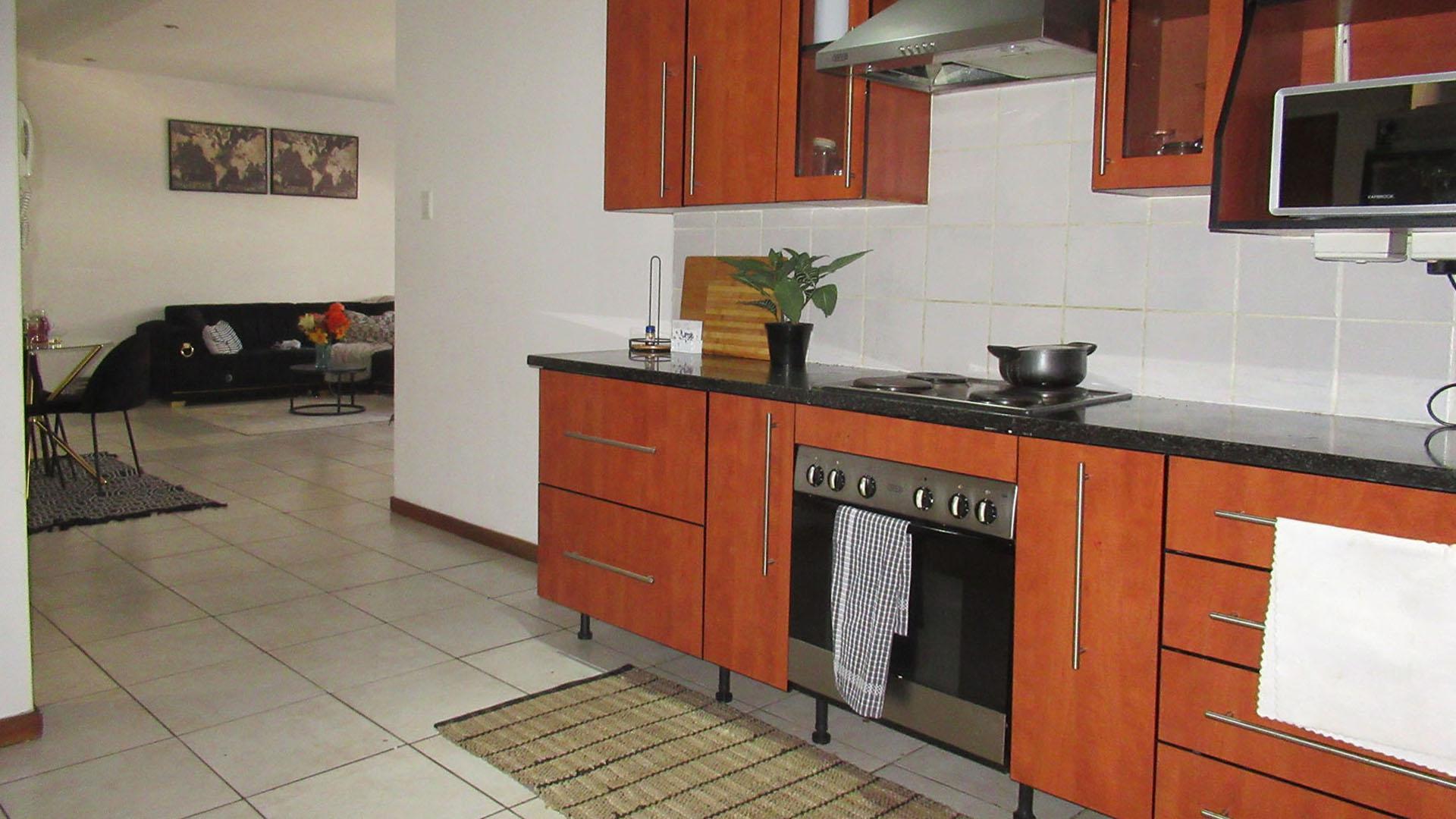 Kitchen - 18 square meters of property in Marshallstown