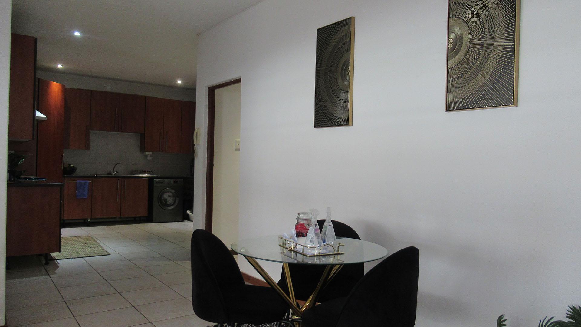 Dining Room - 6 square meters of property in Marshallstown