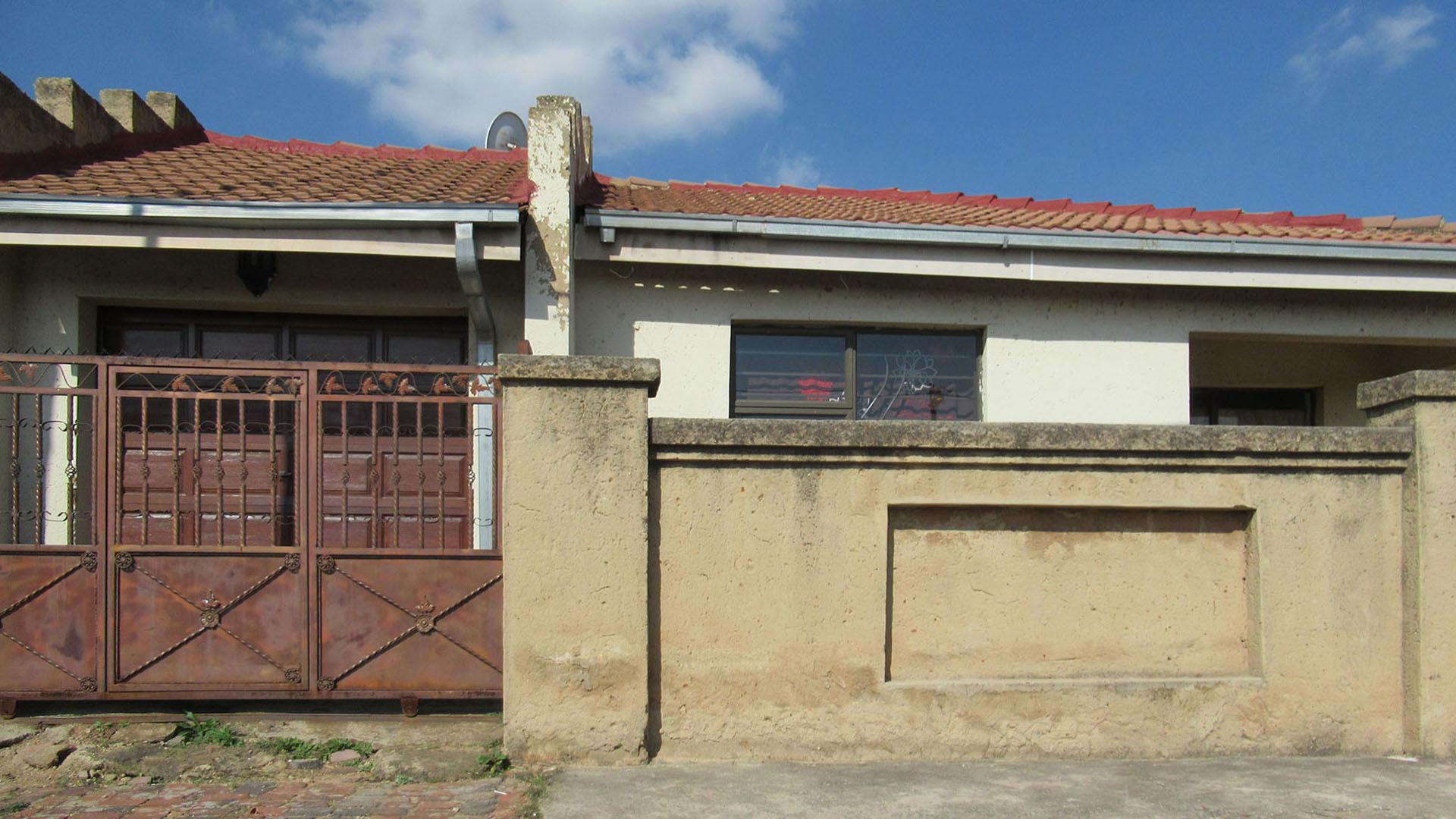 Front View of property in Kagiso