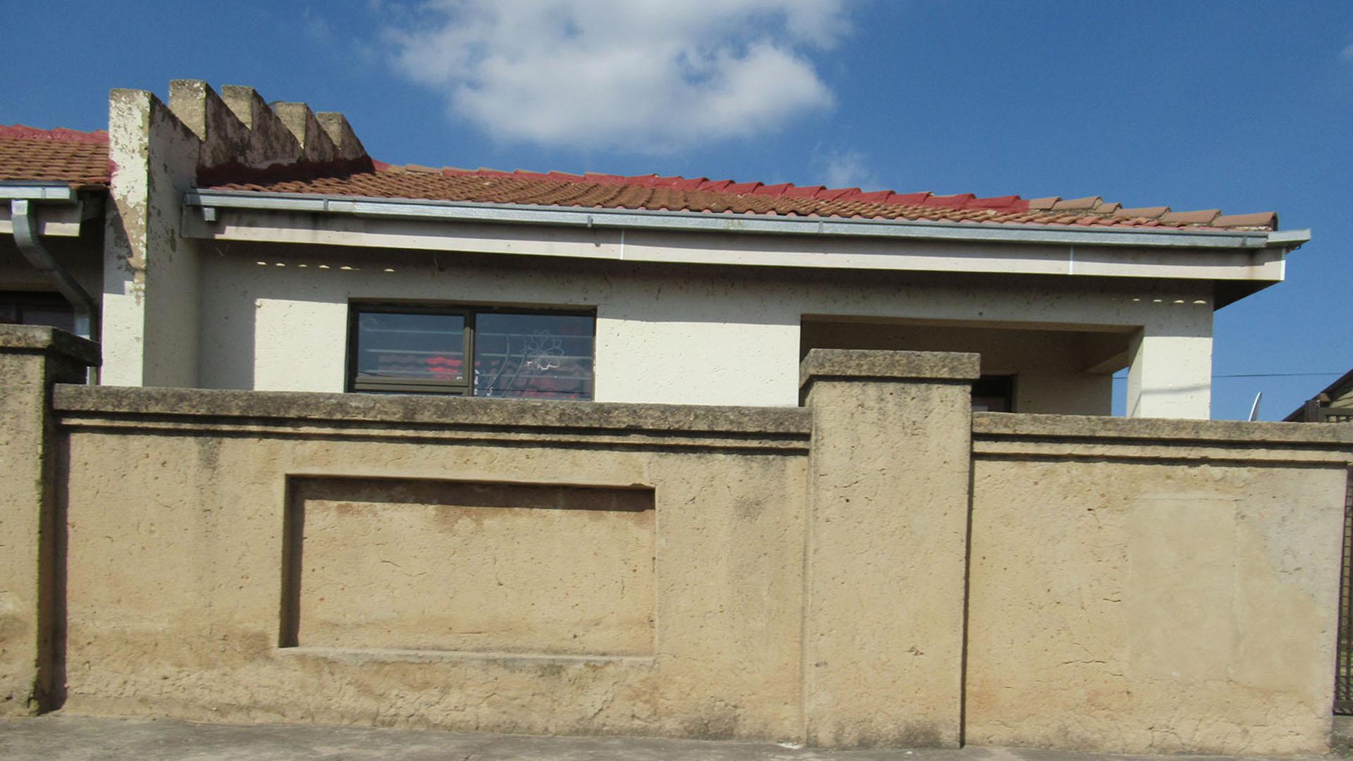 Front View of property in Kagiso