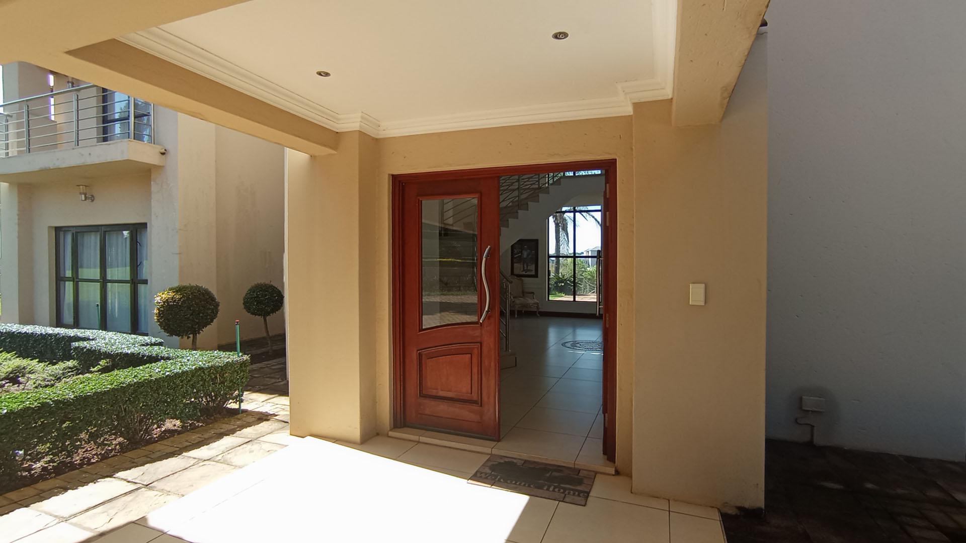 Front View of property in Mooikloof