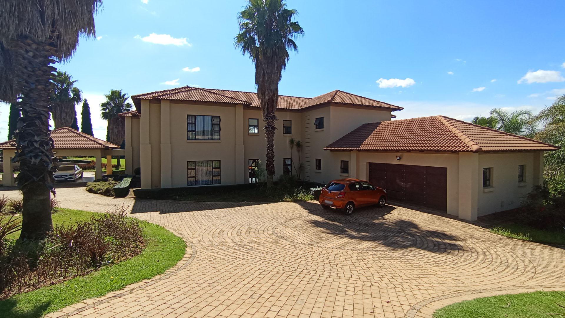 Front View of property in Mooikloof
