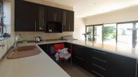 Flatlet - 98 square meters of property in Mooikloof