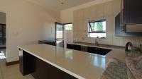 Flatlet - 98 square meters of property in Mooikloof