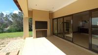 Flatlet - 98 square meters of property in Mooikloof