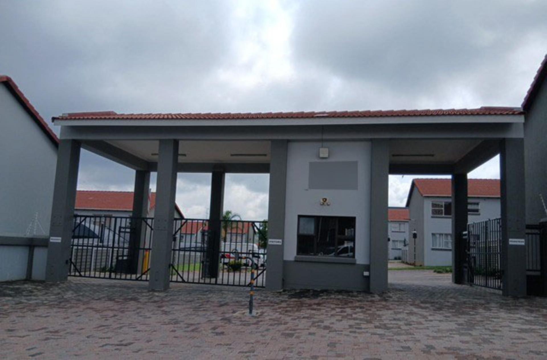 Front View of property in Vorna Valley