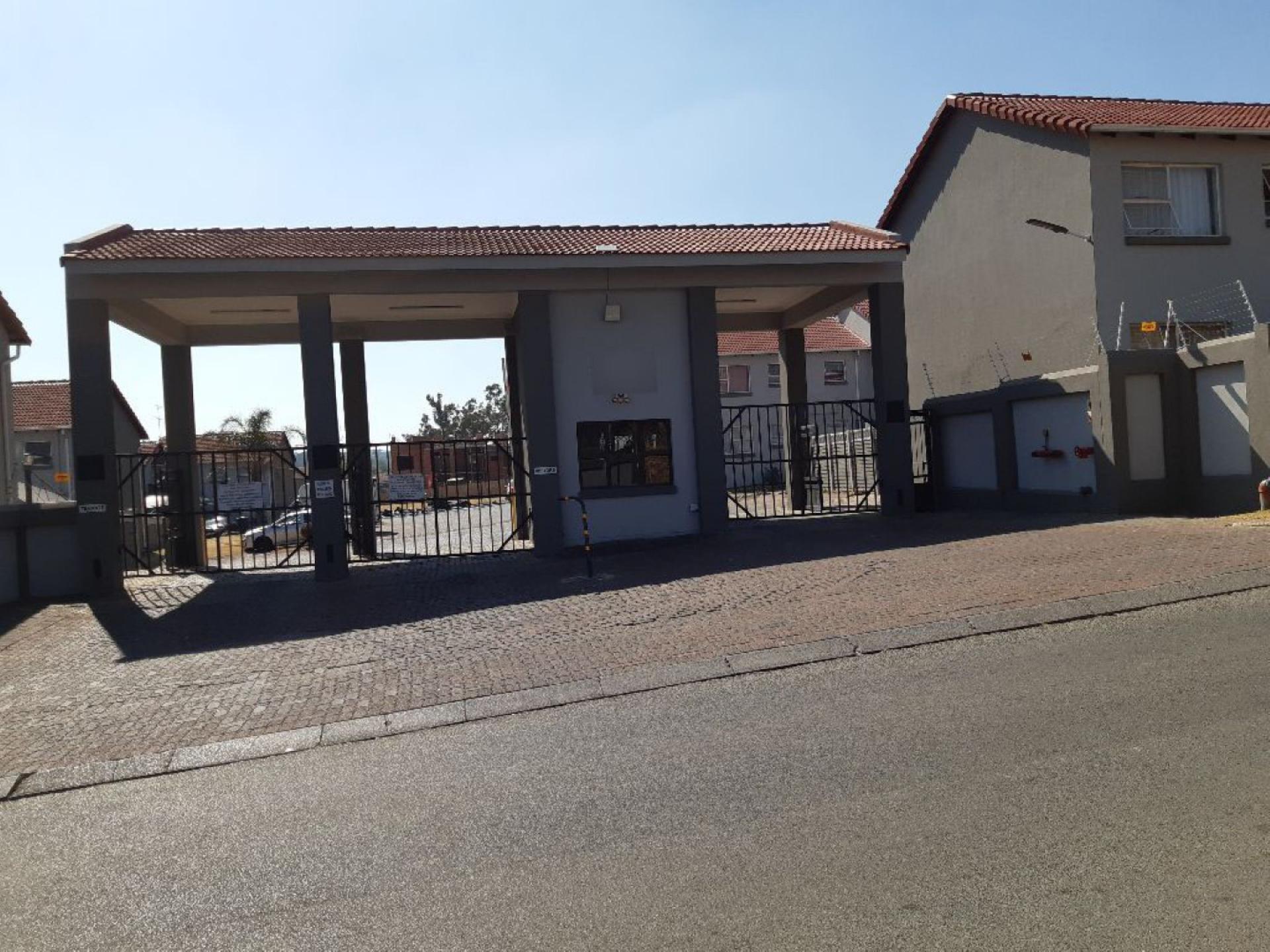 Front View of property in Vorna Valley