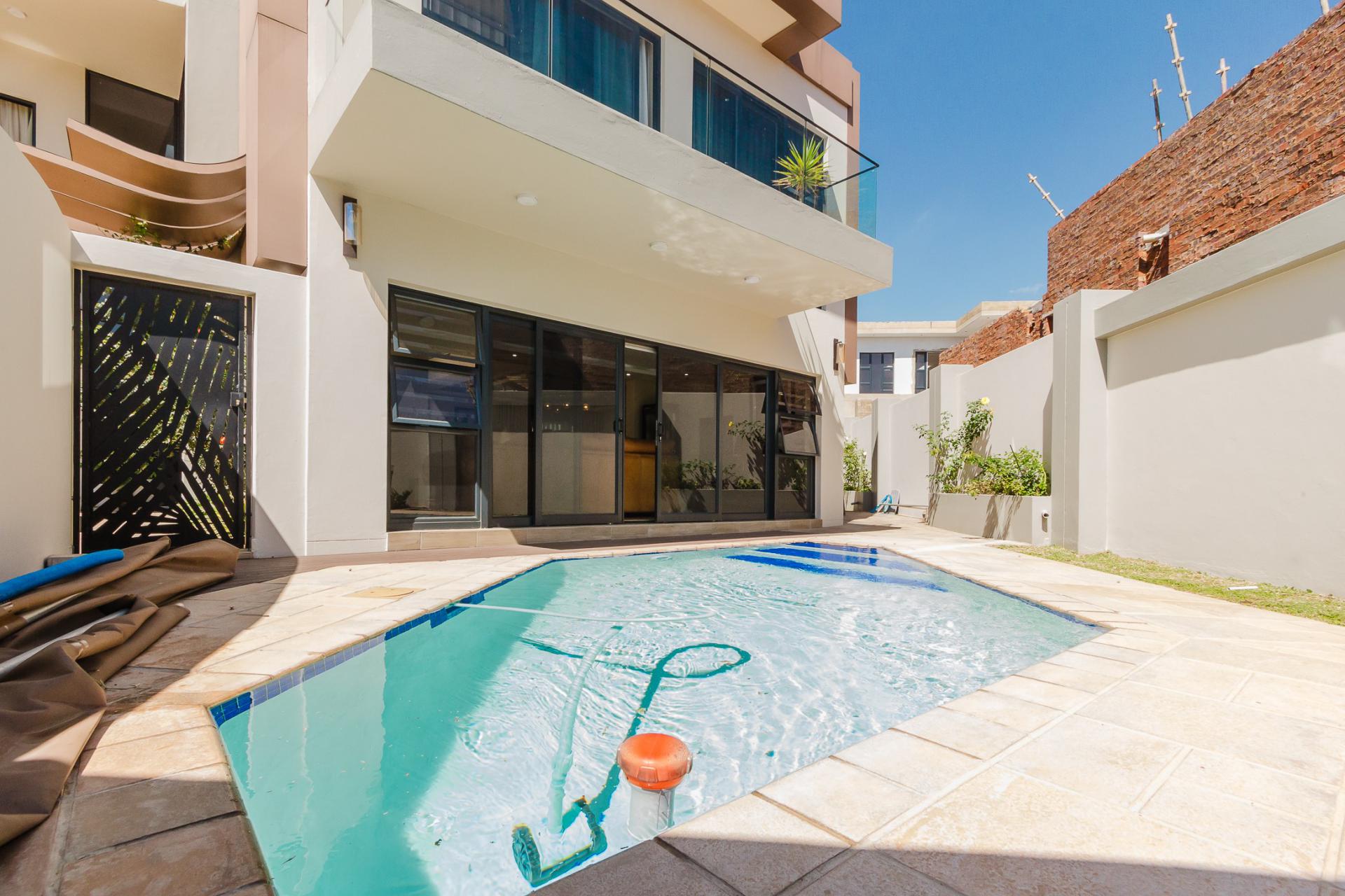  of property in Glen Marais