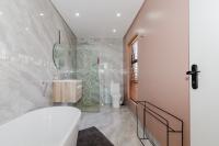  of property in Glen Marais