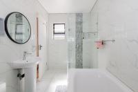  of property in Glen Marais