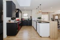  of property in Glen Marais