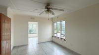 Lounges - 20 square meters of property in Umkomaas