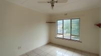 Bed Room 1 - 16 square meters of property in Umkomaas