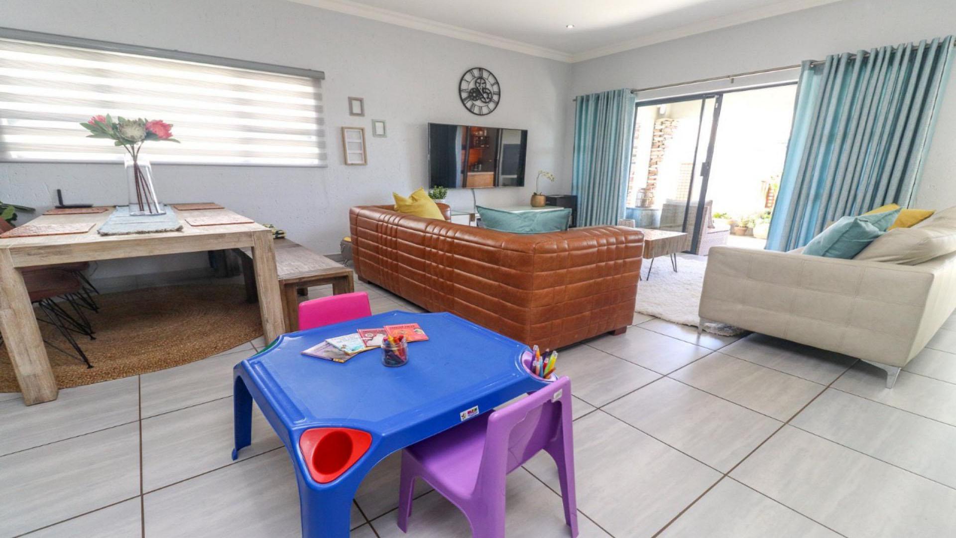 Dining Room of property in Pomona