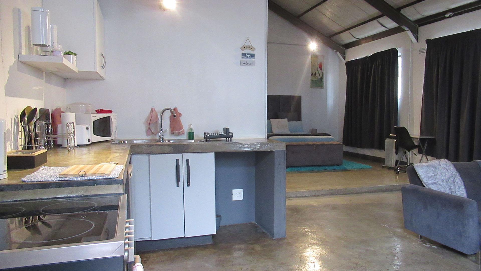 Kitchen - 6 square meters of property in Jeppestown South