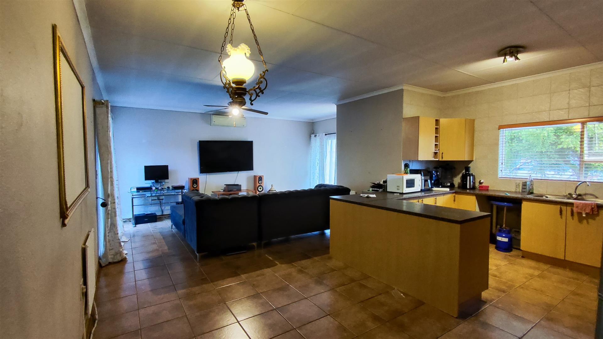 Dining Room - 11 square meters of property in Vanderbijlpark