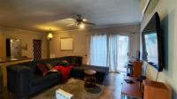 Lounges - 25 square meters of property in Vanderbijlpark