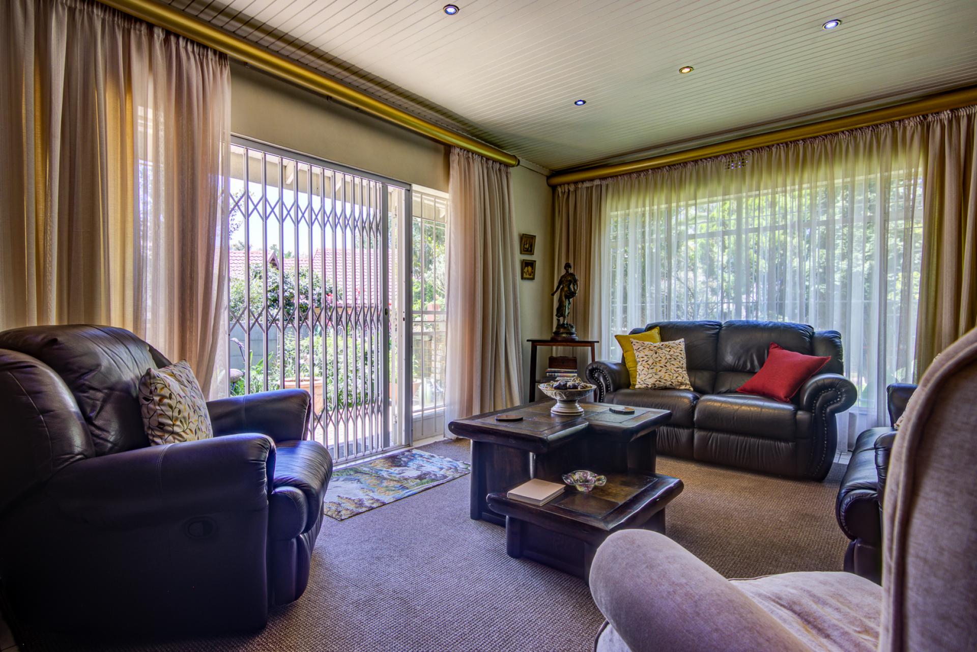  of property in Van Riebeeckpark