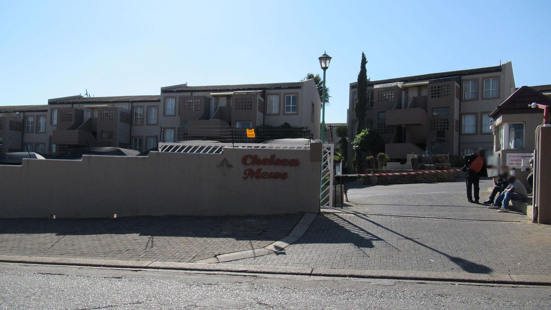 Front View of property in Suideroord