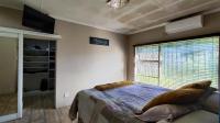 Main Bedroom - 18 square meters of property in Boksburg