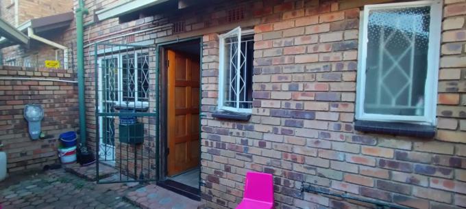 2 Bedroom House for Sale For Sale in Lindhaven - MR675750