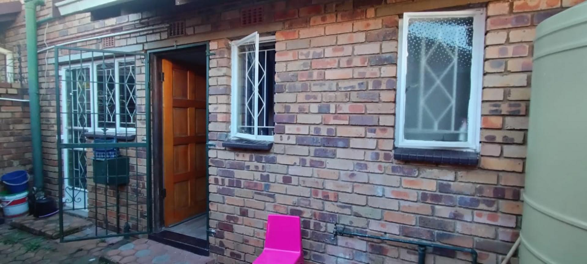  of property in Lindhaven