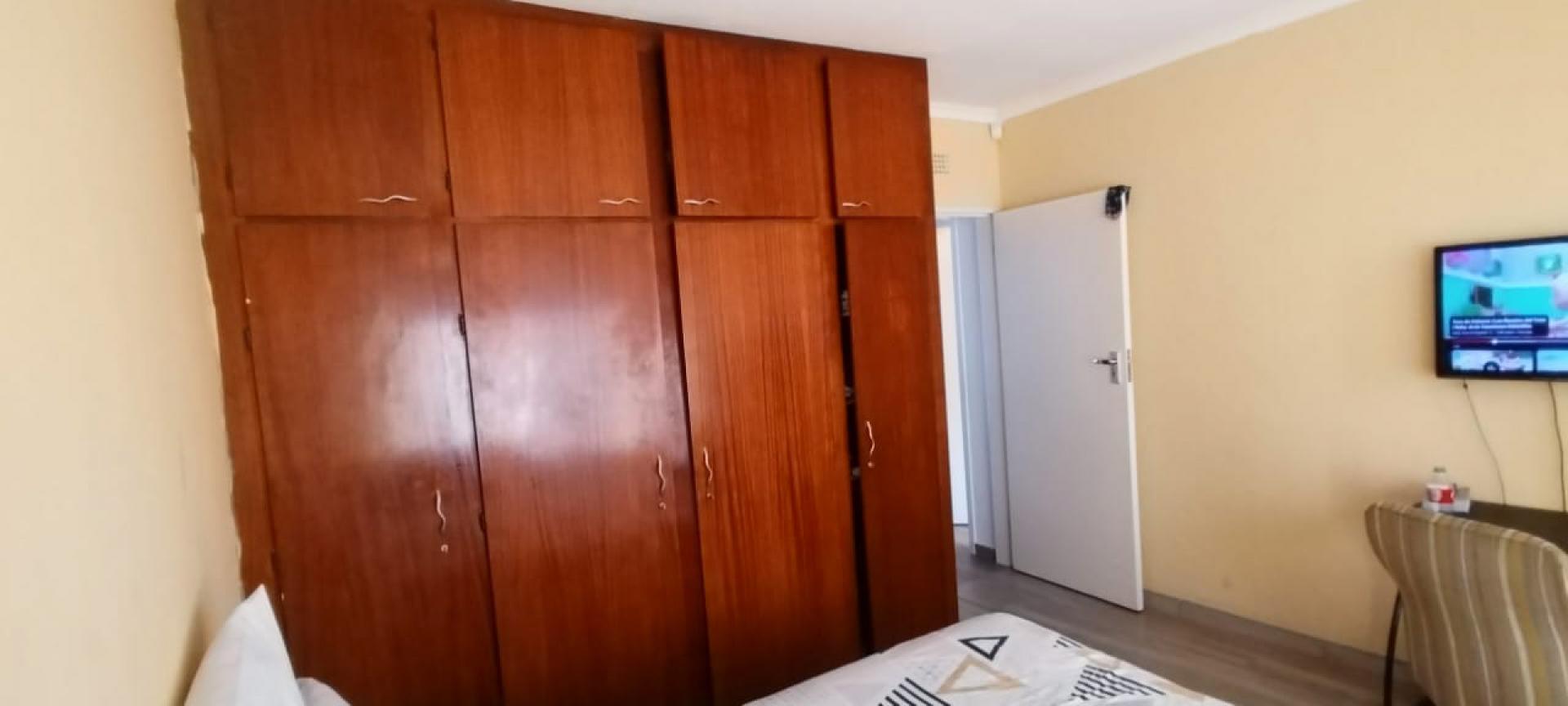  of property in Lindhaven