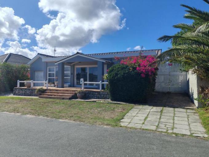3 Bedroom House for Sale For Sale in Hermanus - MR675785