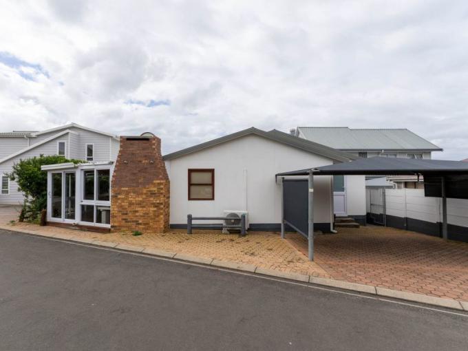 3 Bedroom House for Sale For Sale in Hartenbos - MR675786
