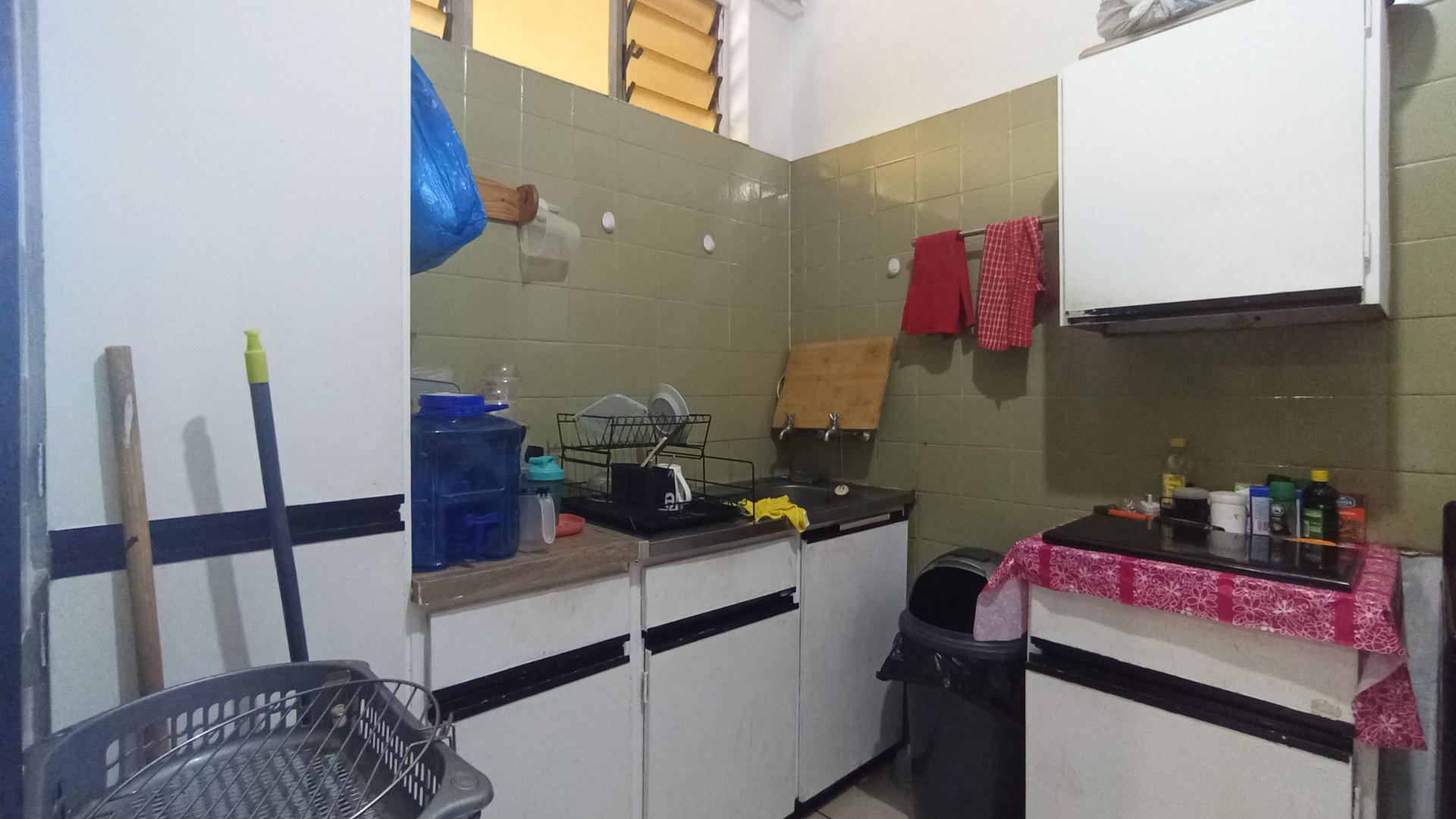 Kitchen - 7 square meters of property in Gezina