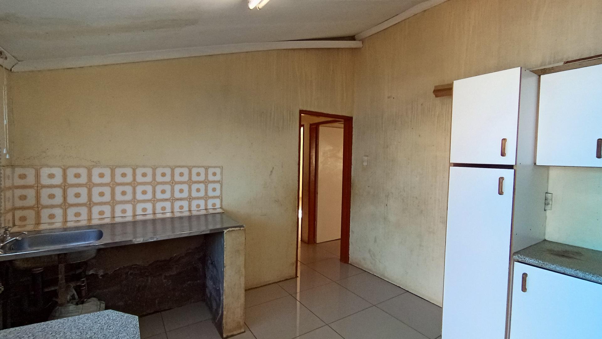 Kitchen - 15 square meters of property in Edendale-KZN