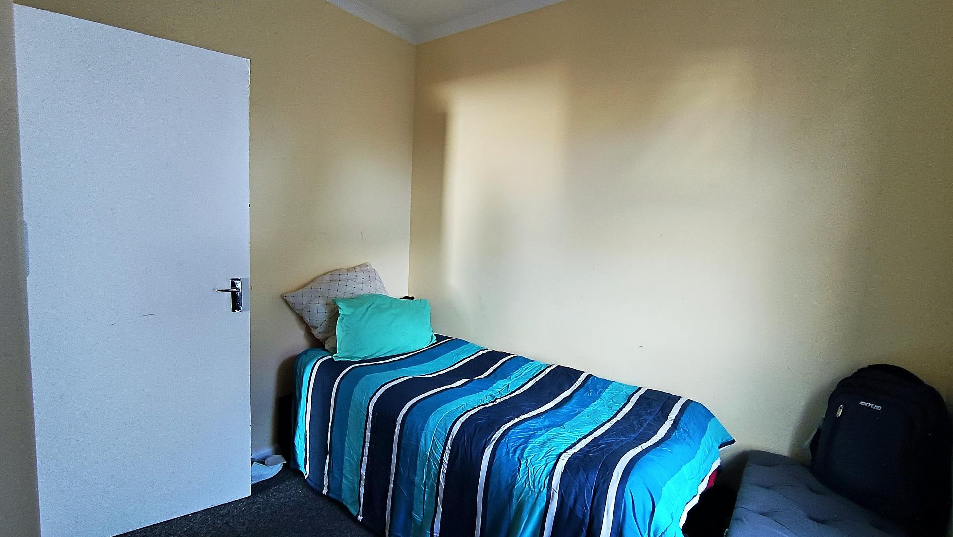 Bed Room 1 - 8 square meters of property in Blue Downs