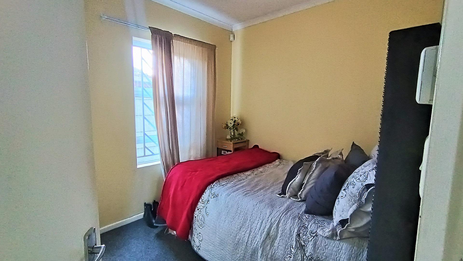 Bed Room 2 - 8 square meters of property in Blue Downs