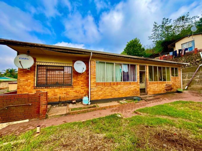 6 Bedroom House for Sale For Sale in Bezuidenhout Valley - MR675815