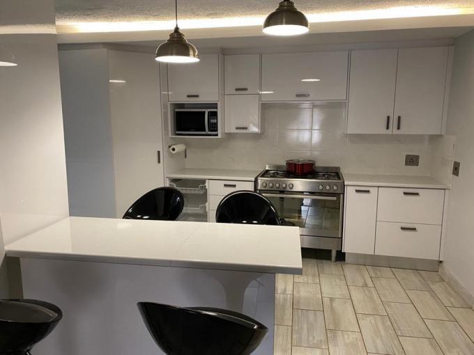 4 Bedroom House for Sale For Sale in Faerie Glen - MR675824